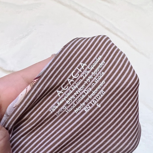 Acacia Indies Full Piece in Lily - Picture 3 of 3